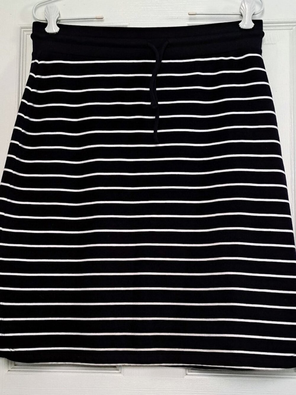T By Talbots Pima Cotton Skirt Size Small Navy Stripe Fisherman Knee Length 4th